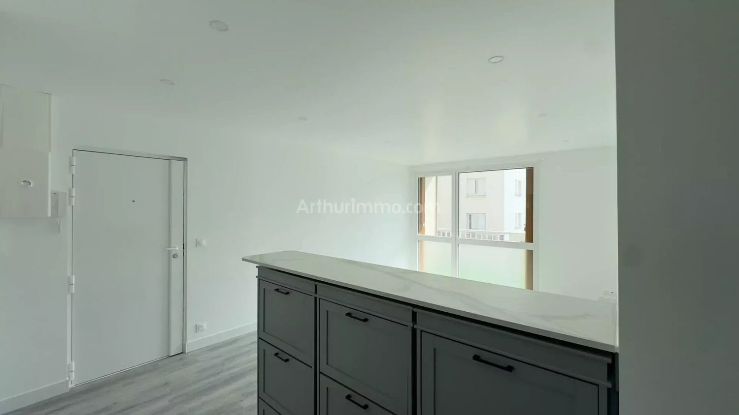 Appartement à louer, 87m², Perthes