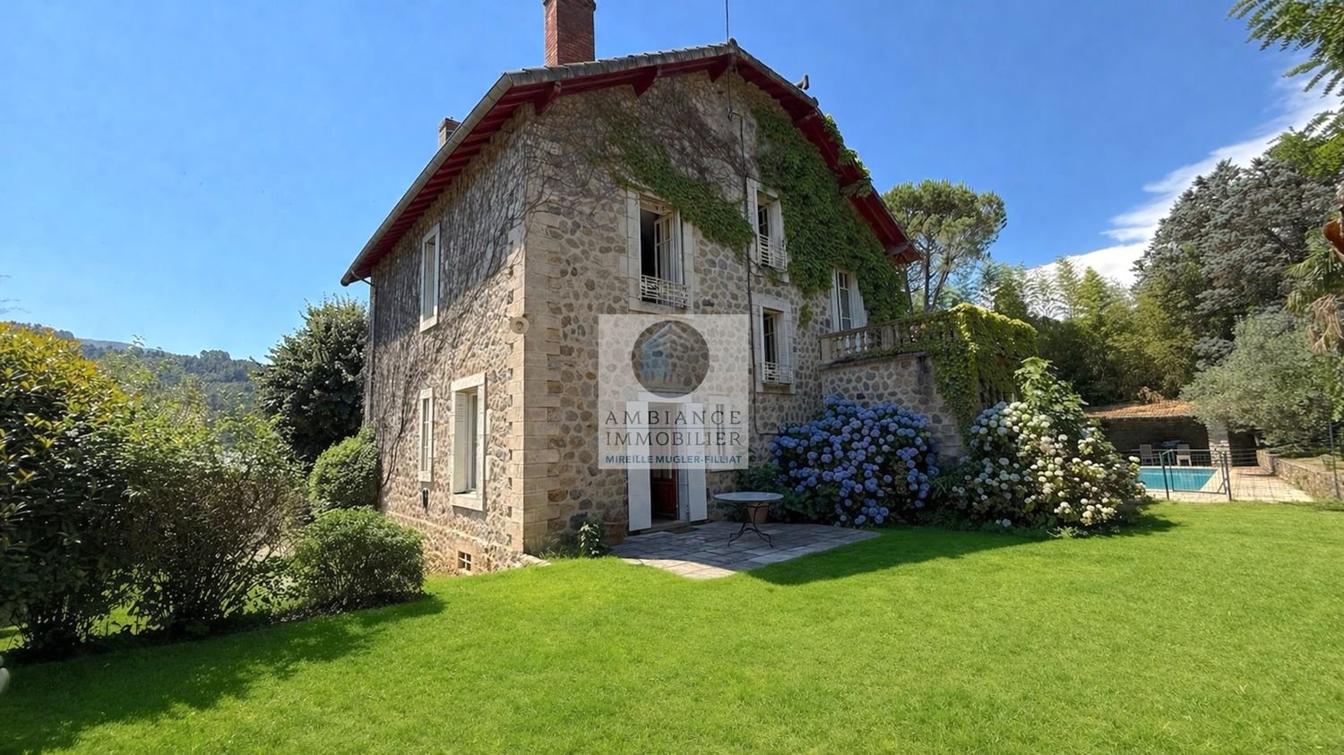 Maison à vendre, 195m², Les Ollières-sur-Eyrieux