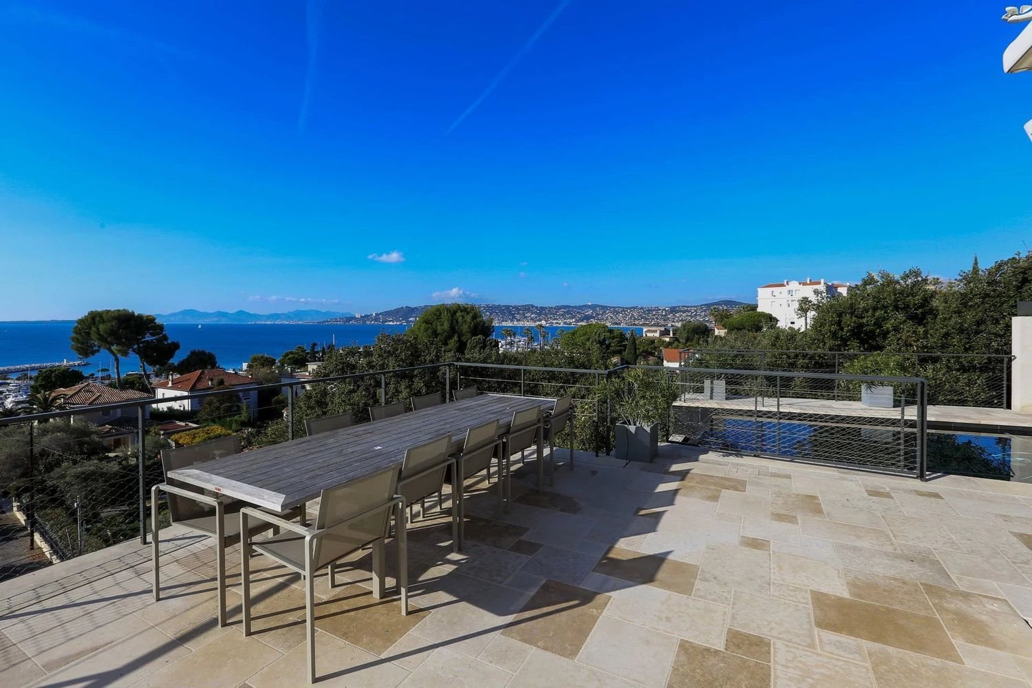 Maison à louer, 350m², Antibes