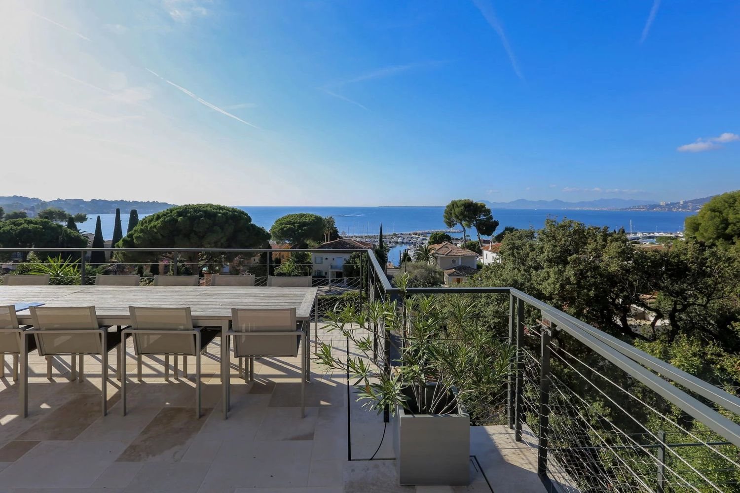 Maison à louer, 350m², Antibes