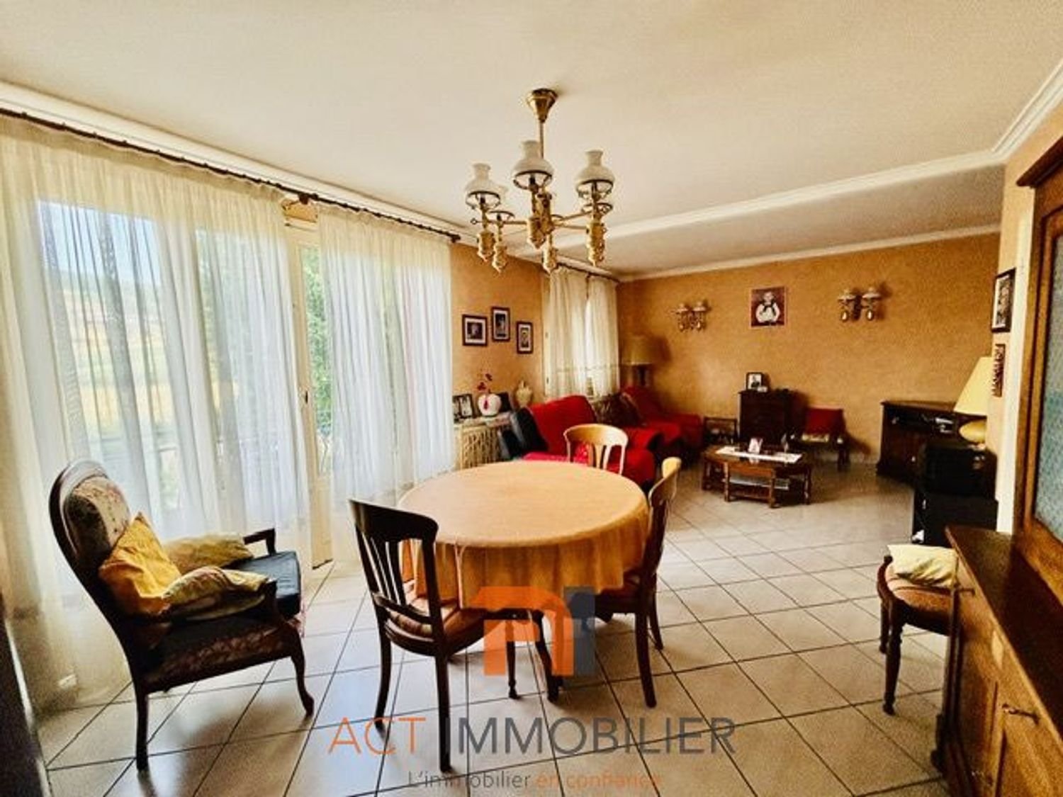 Appartement à vendre, 90m², Sourcieux-les-Mines