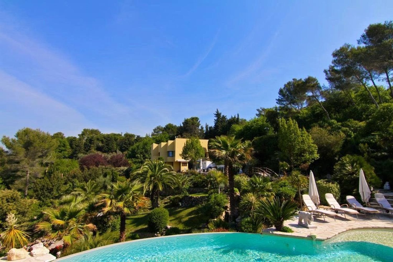 Maison à louer, 393m², Mougins