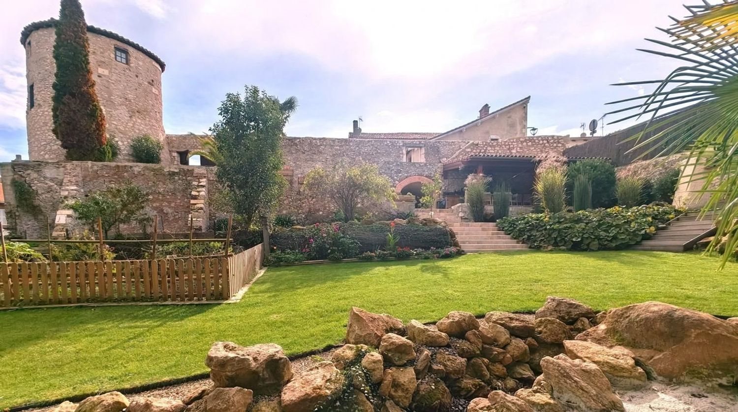 Maison à vendre, 425m², Saint-Sever