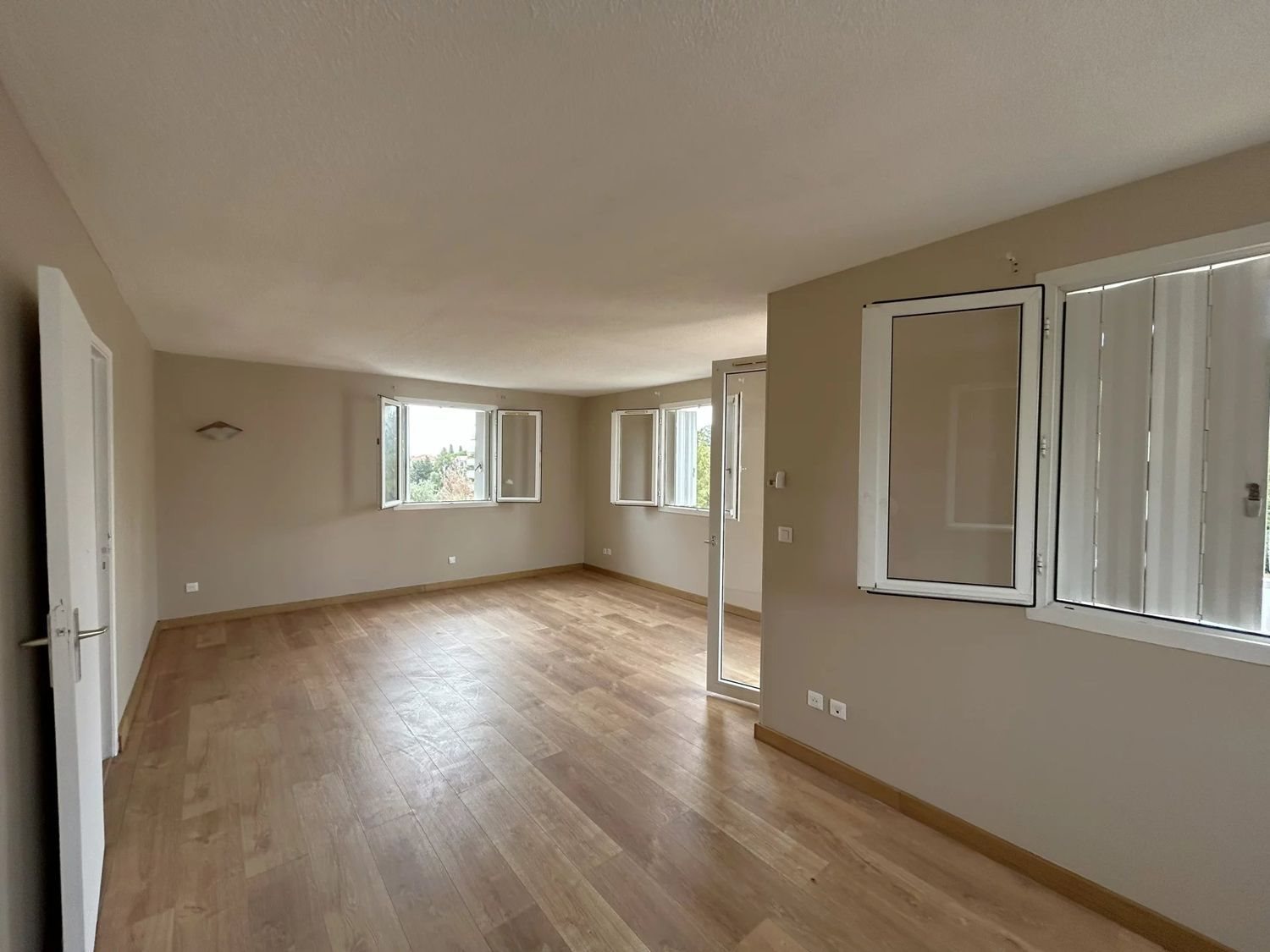 Appartement à louer, 69m², Bastia