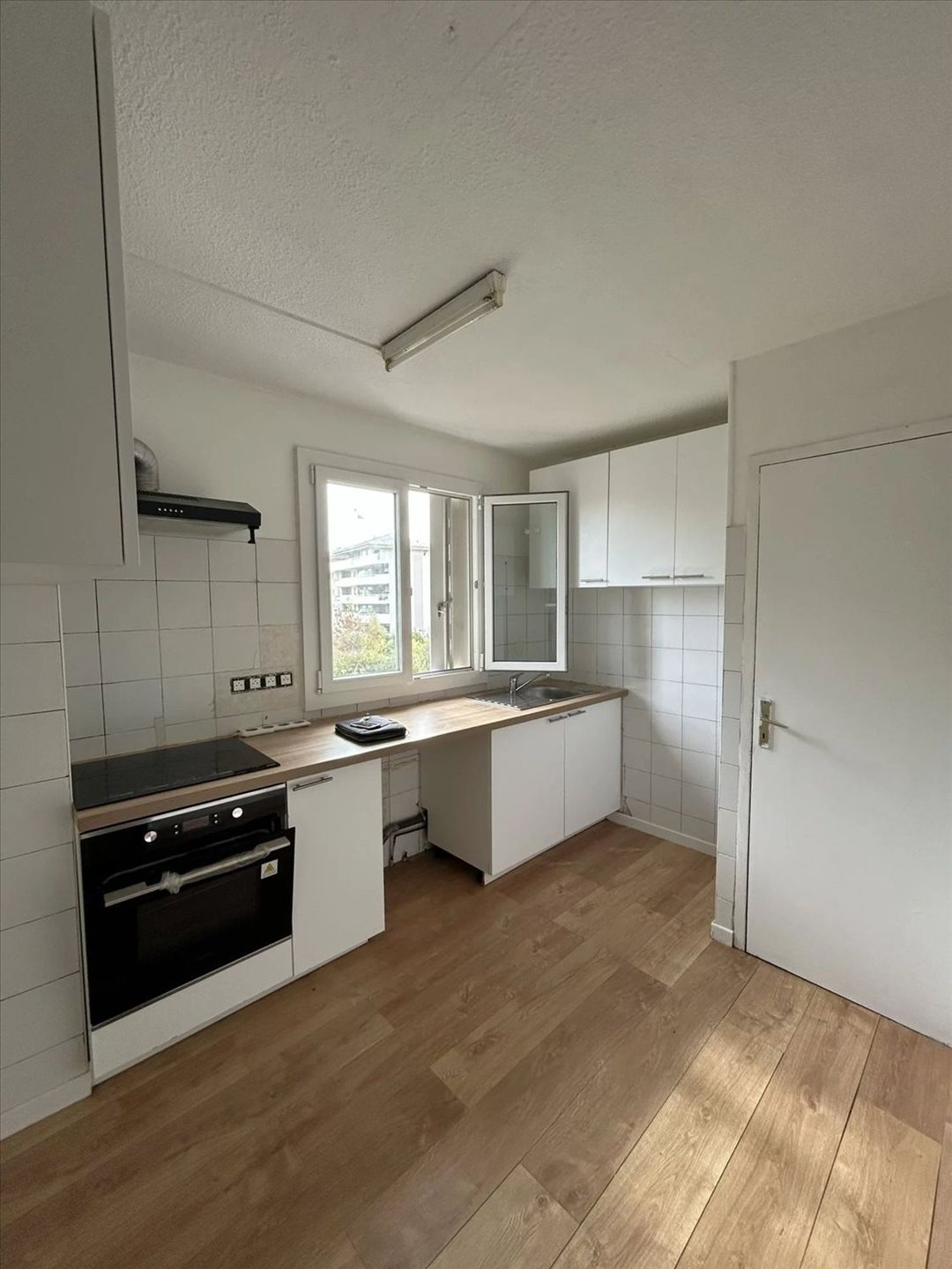 Appartement à louer, 69m², Bastia