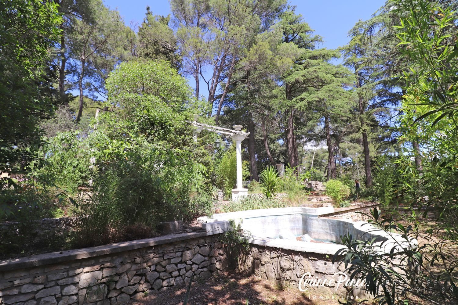 Maison à vendre, 200m², Nîmes