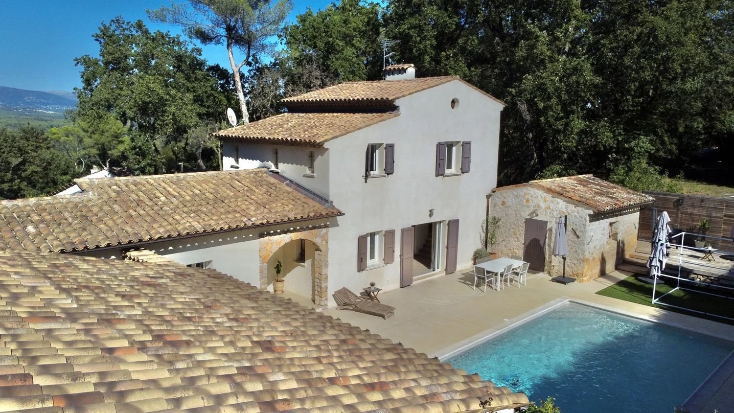 Maison à louer, 210m², Valbonne