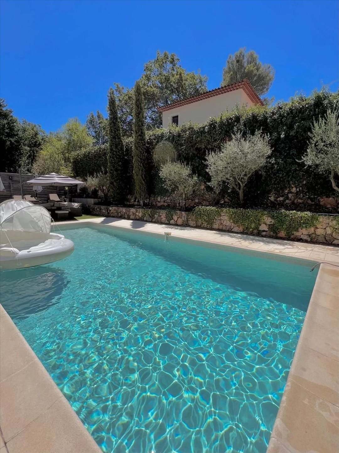 Maison à louer, 210m², Valbonne