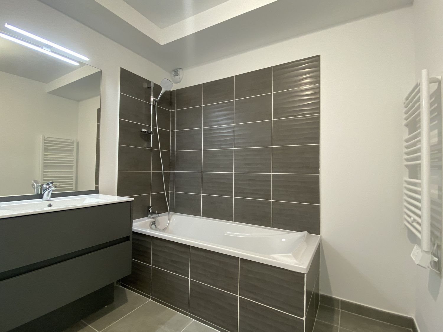 Appartement à louer, 45m², Vias