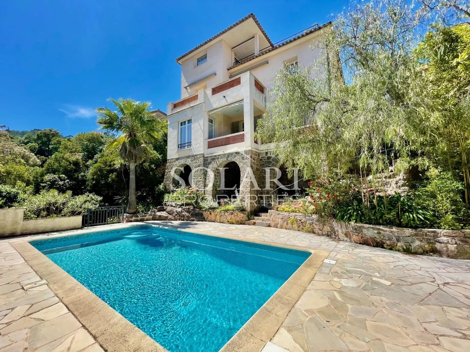 Maison à louer, 176m², Théoule-sur-Mer