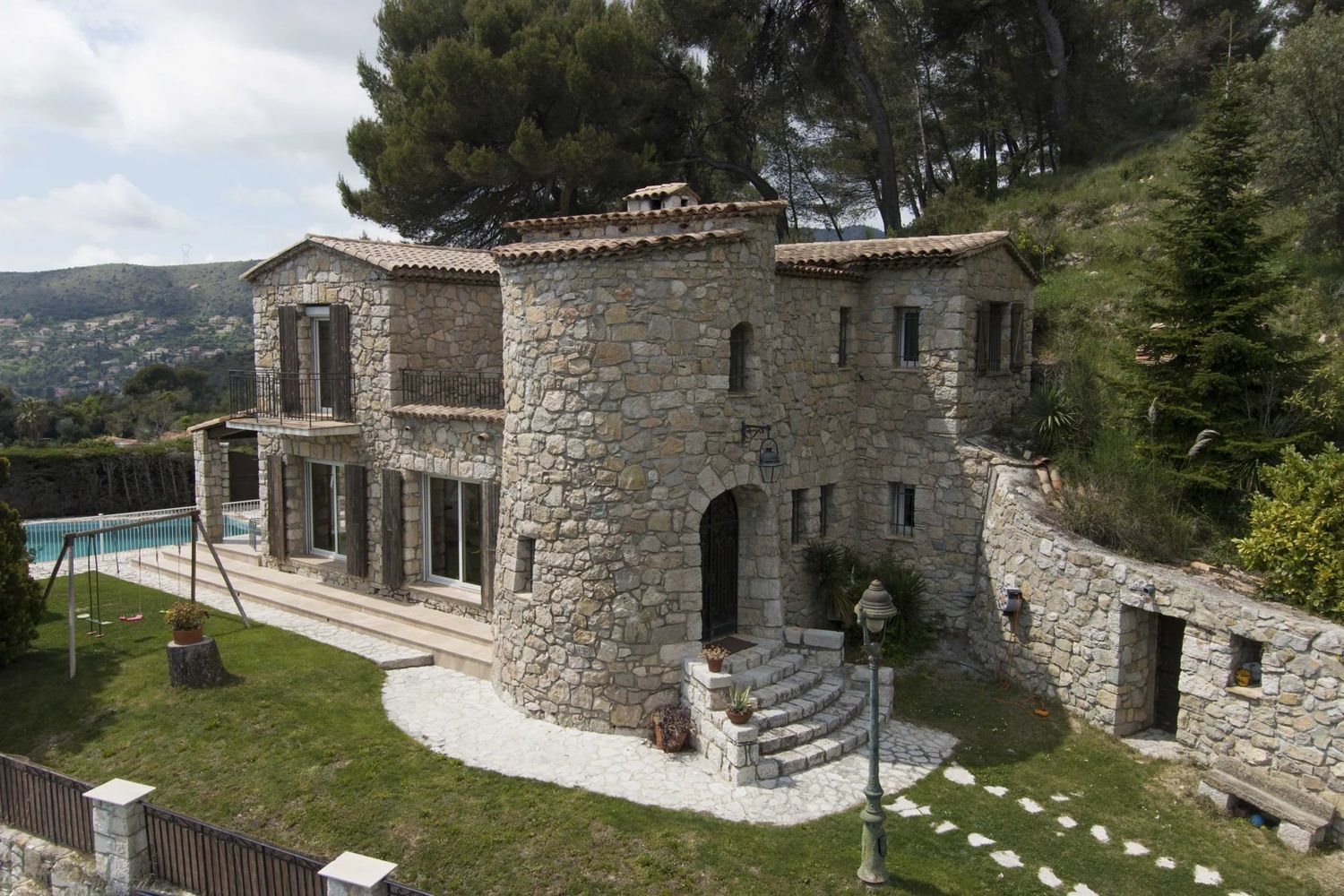 Maison à vendre, 200m², Tourrette-Levens
