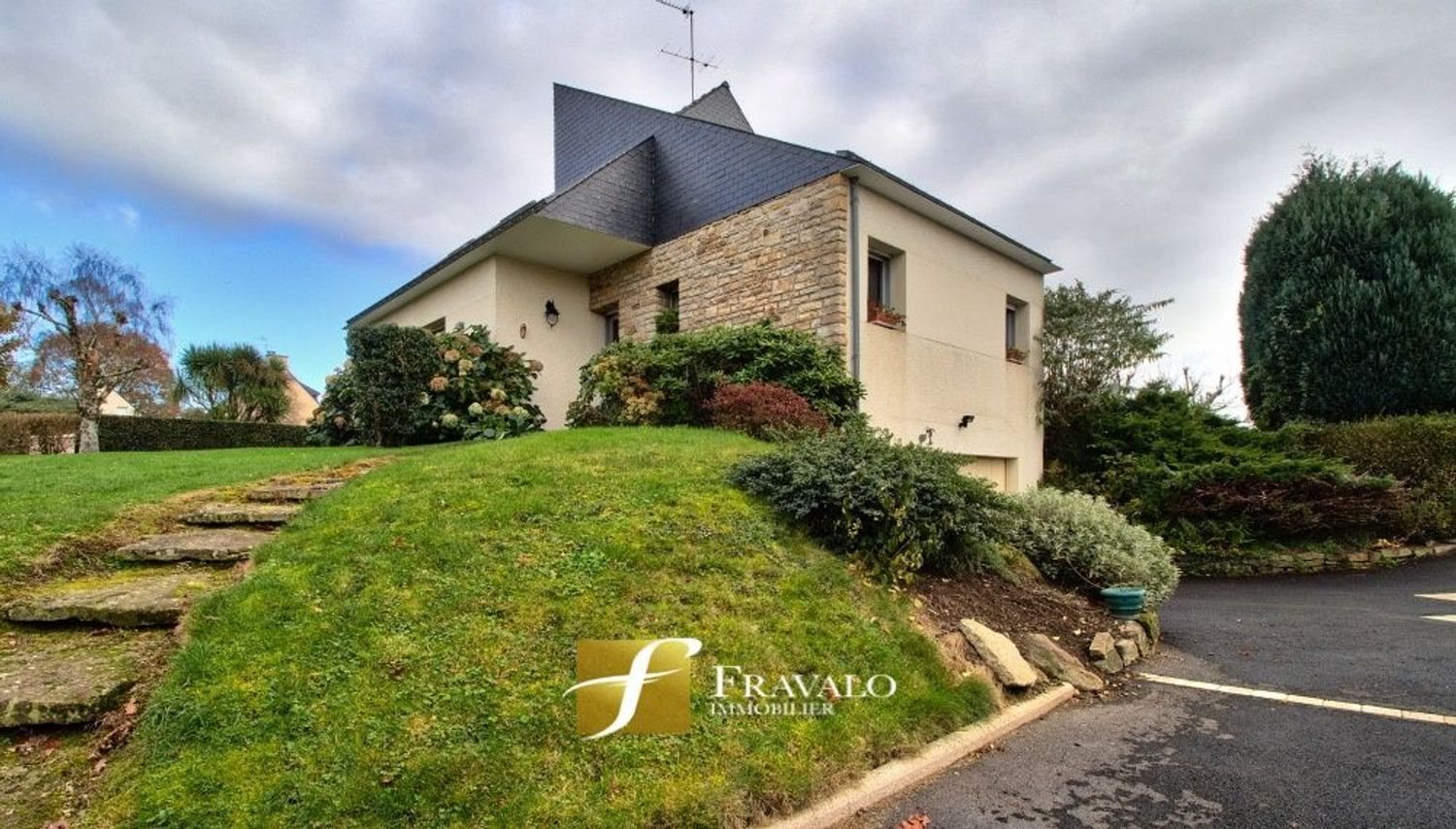 Maison à vendre, 140m², Plougoumelen
