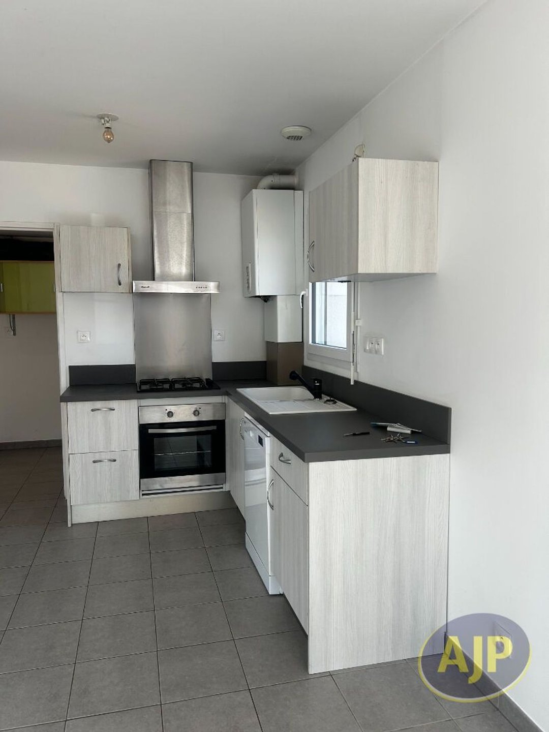 Maison à louer, 78m², Malville