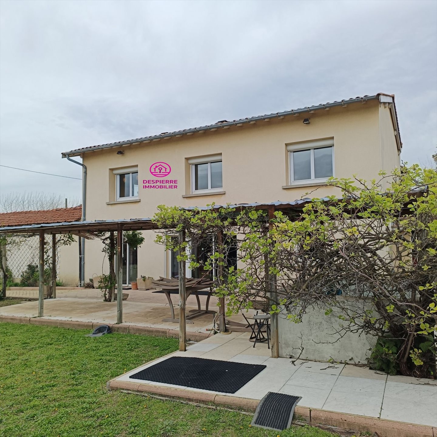 Maison à vendre, 140m², Saint-Maurice-l'Exil