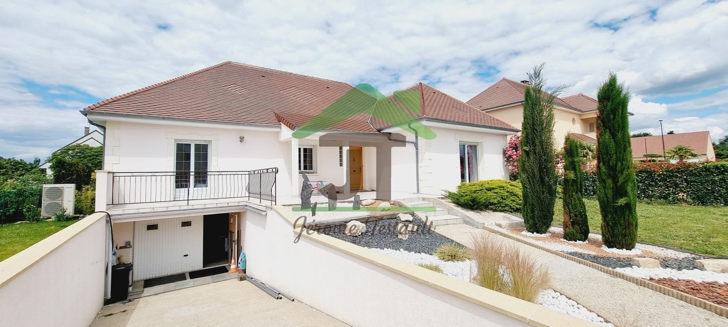 Maison à vendre, 141m², Châteaudun