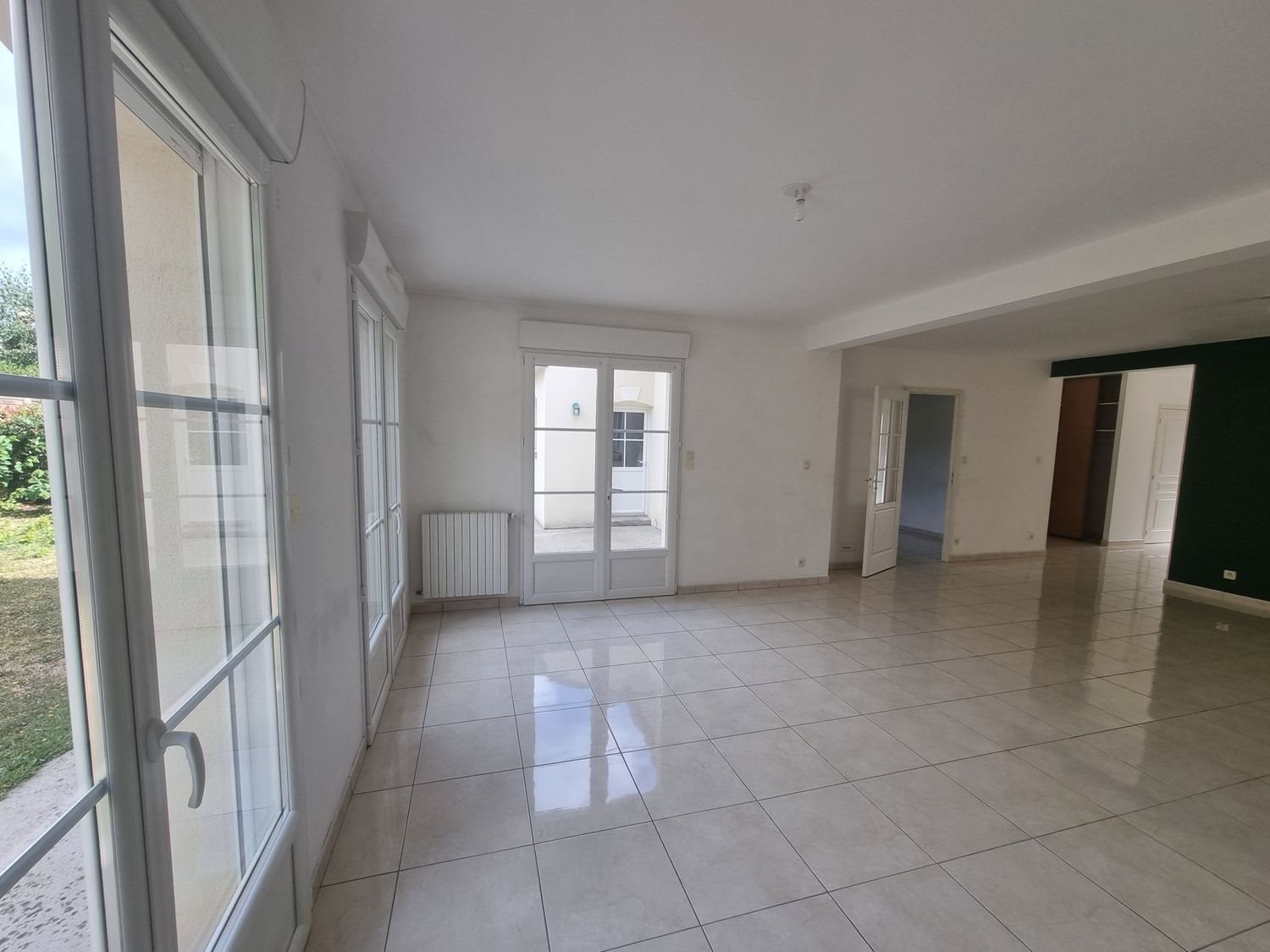 Maison à louer, 183m², Orgères
