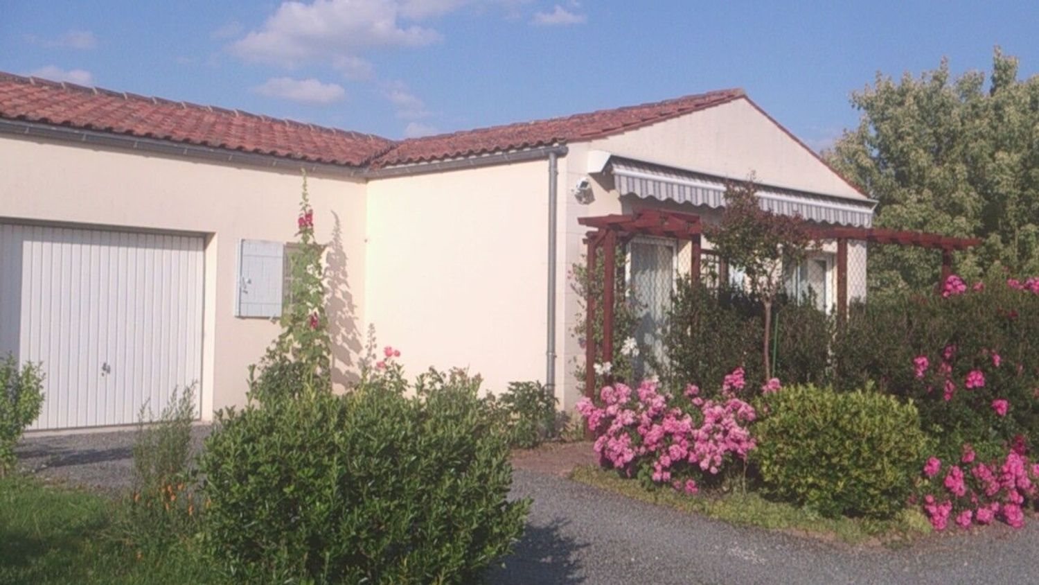 Maison à louer, 62m², Thénac