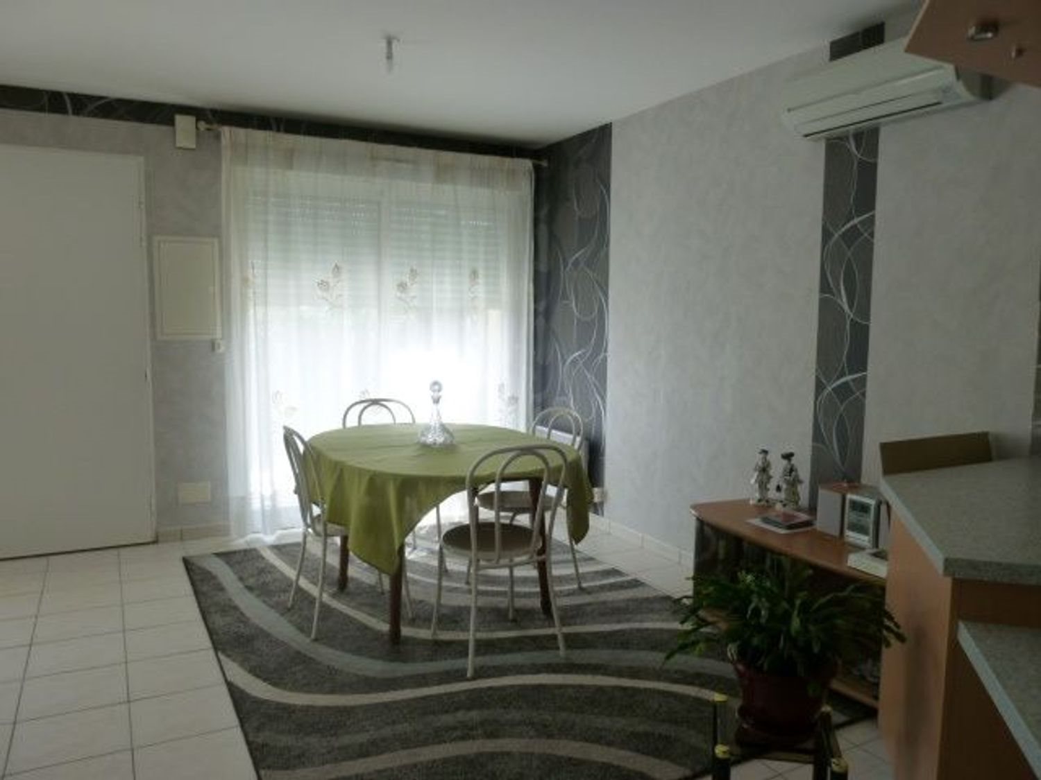 Maison à louer, 62m², Thénac