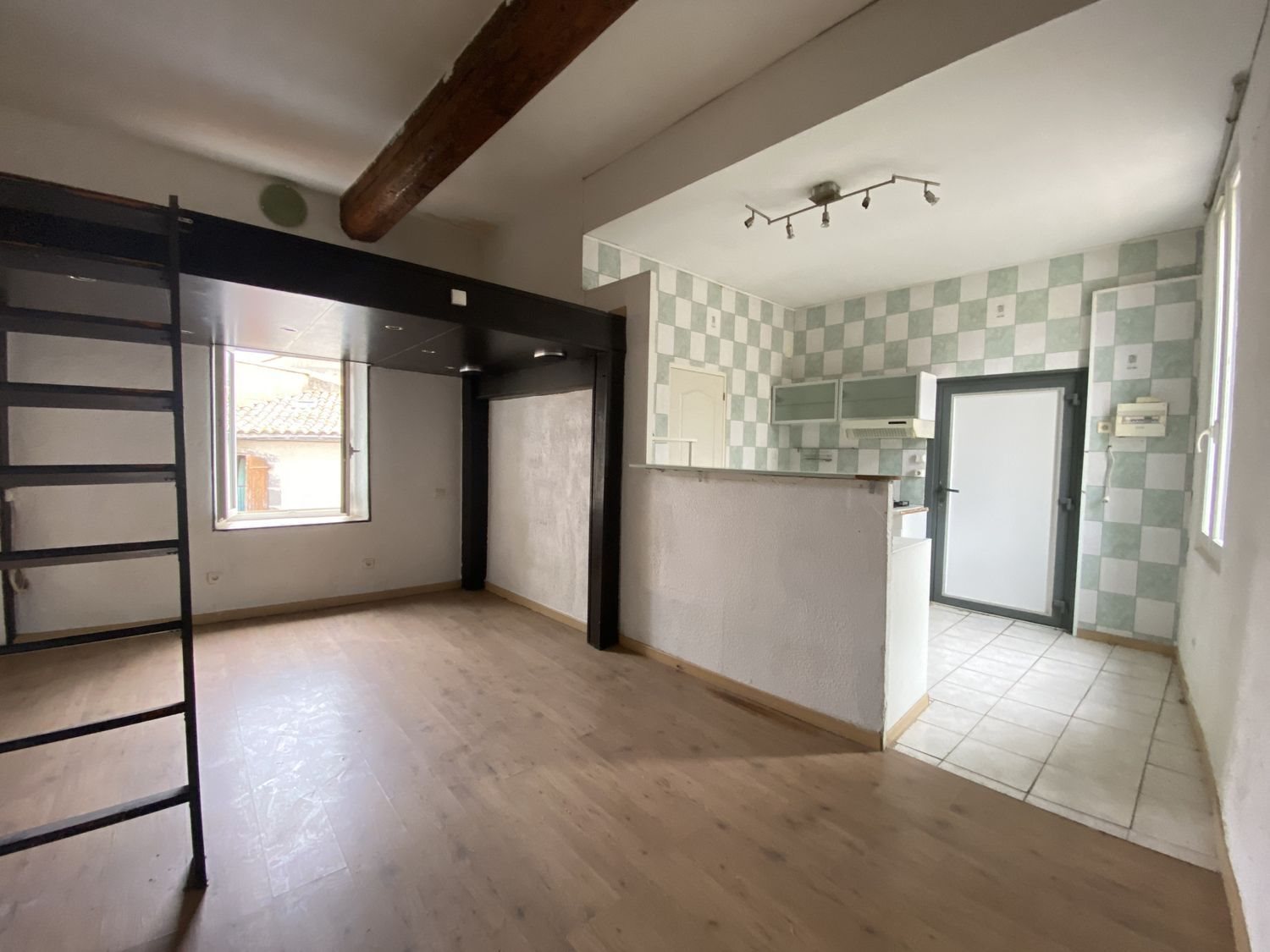 Appartement à vendre, 28m², Vias