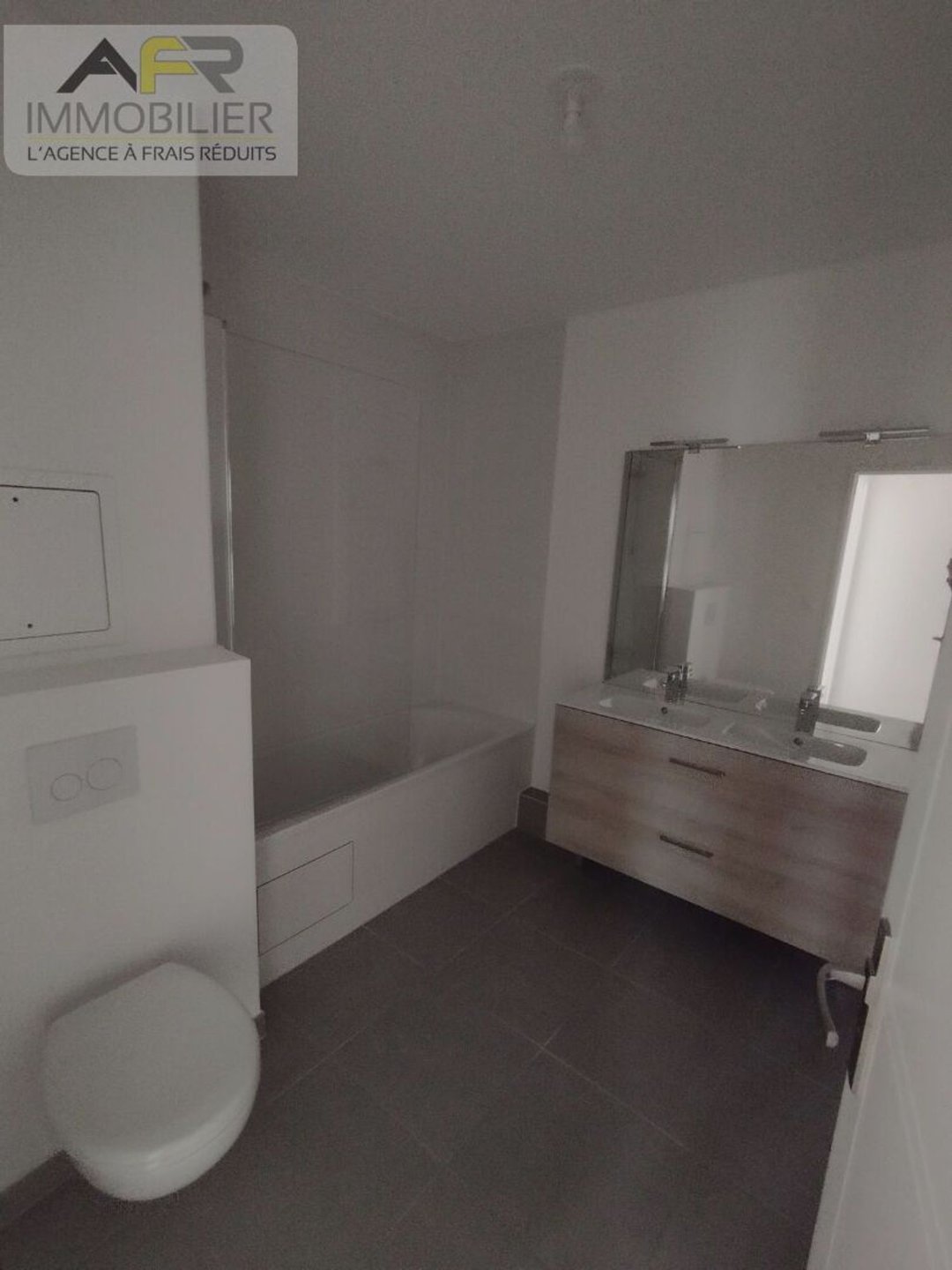 Appartement à louer, 79m², Cergy