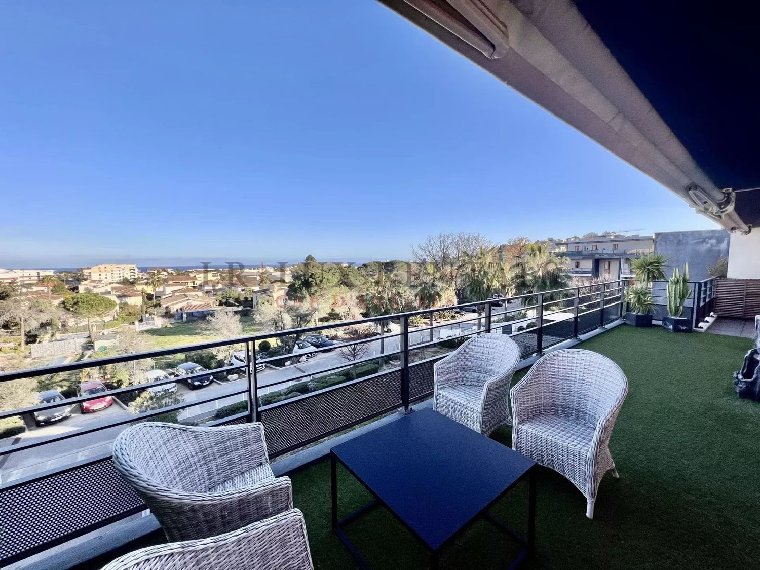 Appartement à louer, 11m², Antibes