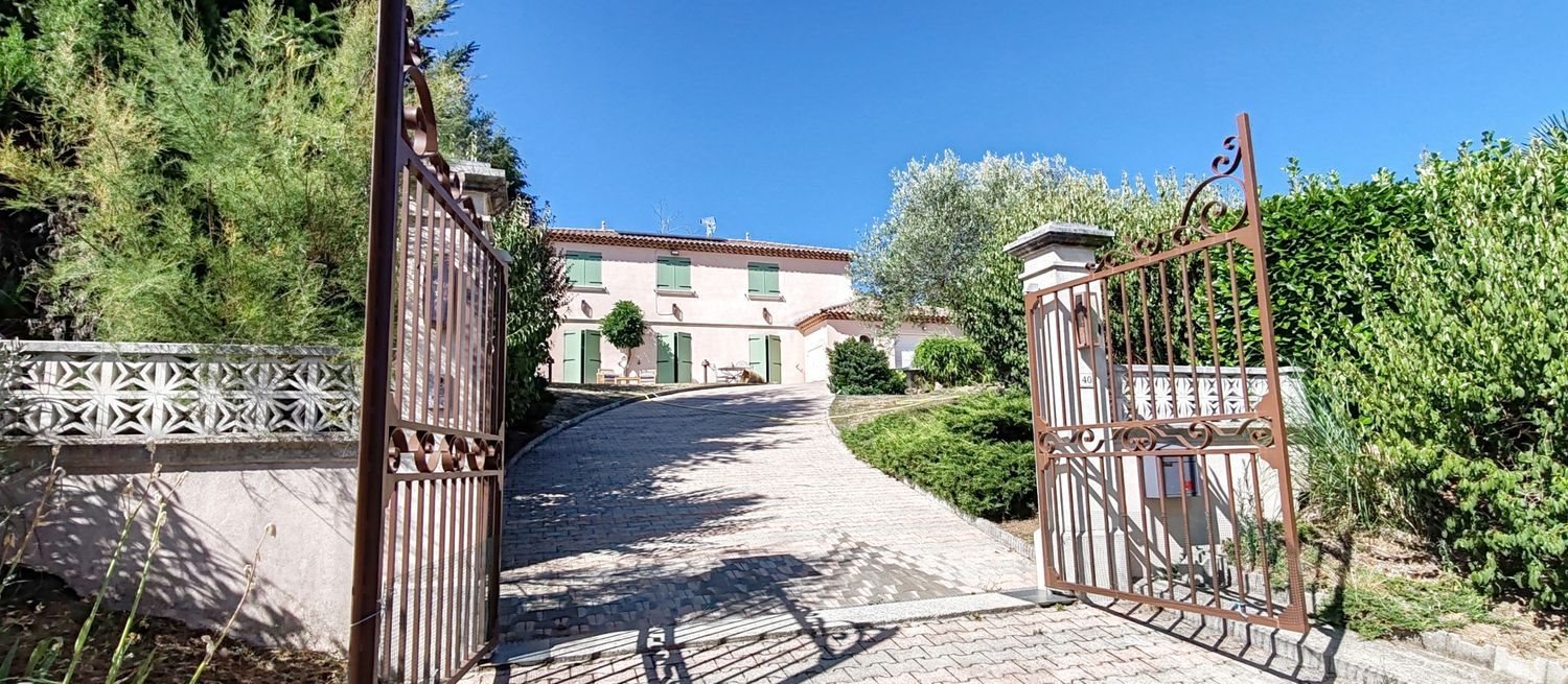 Maison à vendre, 137m², Désaignes