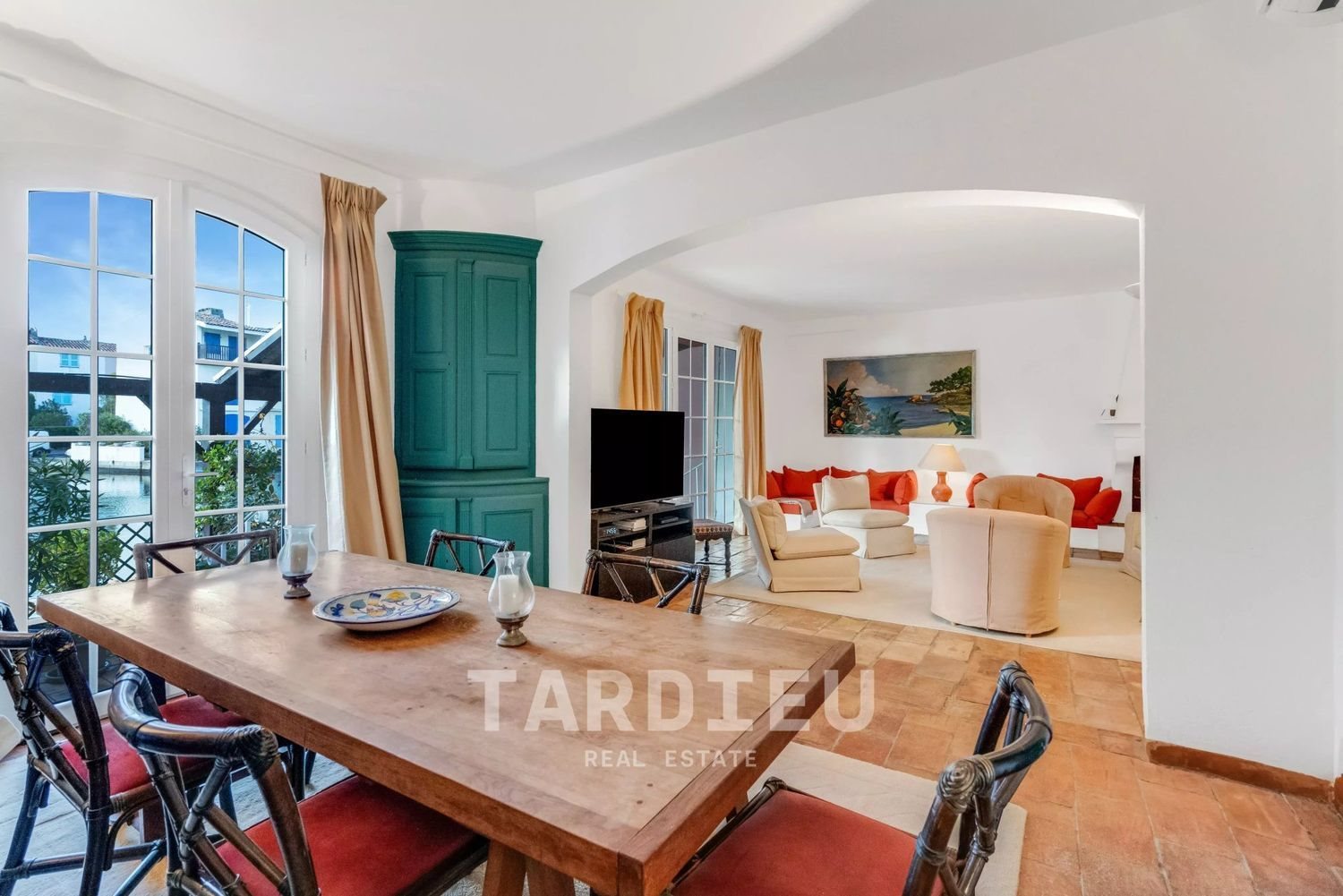 Maison à vendre, 168m², Grimaud