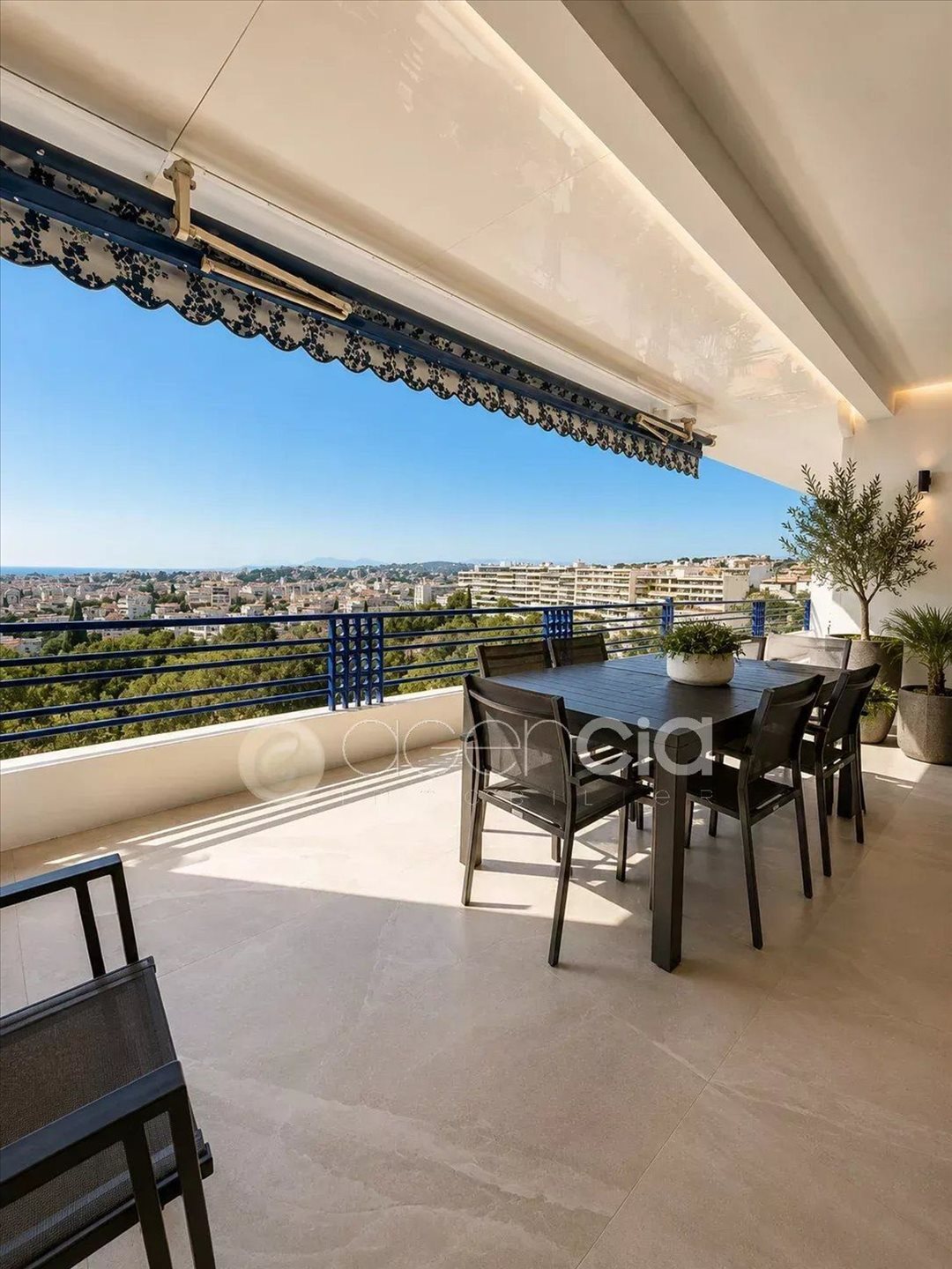 Appartement à louer, 116m², Le Cannet
