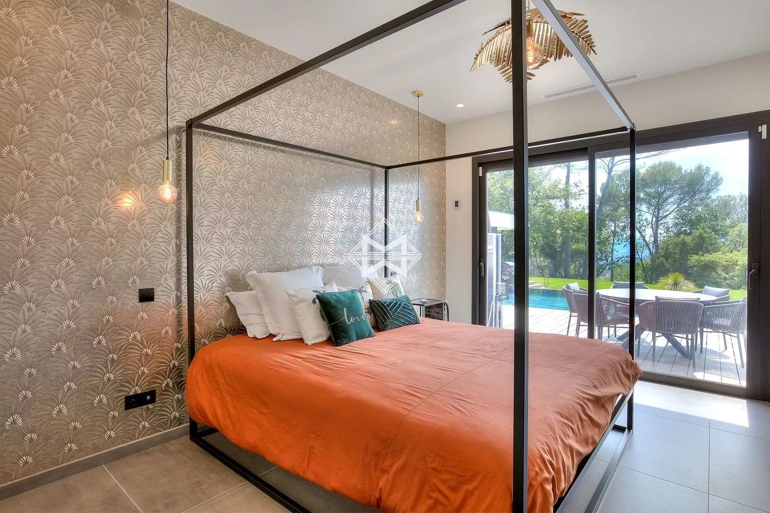 Maison à louer, 450m², Mouans-Sartoux