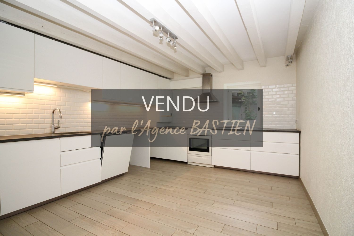 Maison à vendre, 171m², Gex