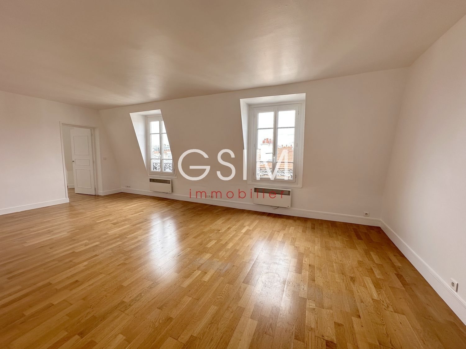 Appartement à louer, 84m², Courbevoie