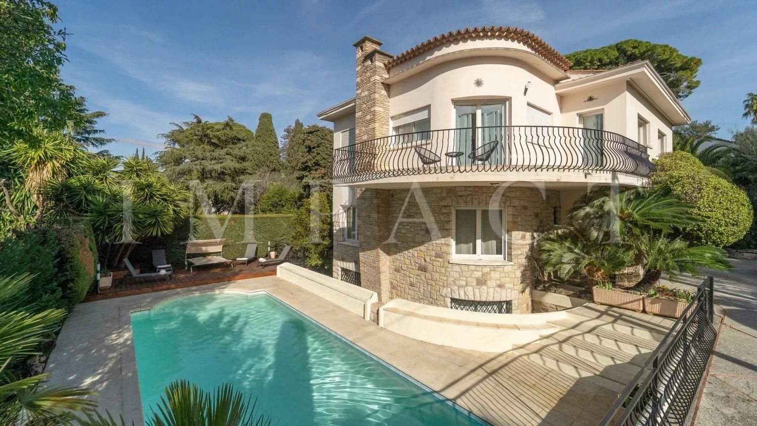 Maison à louer, 250m², Cannes