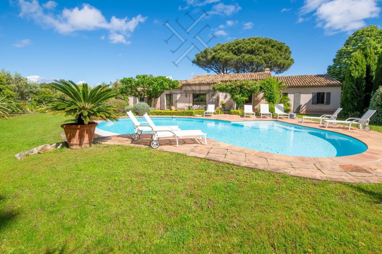 Maison à louer, 200m², Saint-Tropez