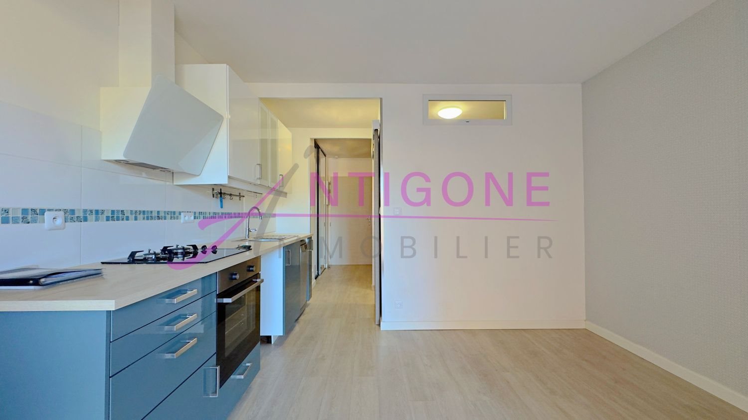 Appartement à louer, 25m², Sanary-sur-Mer