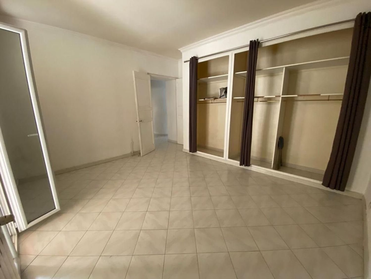 Appartement à louer, 125m², Poussan