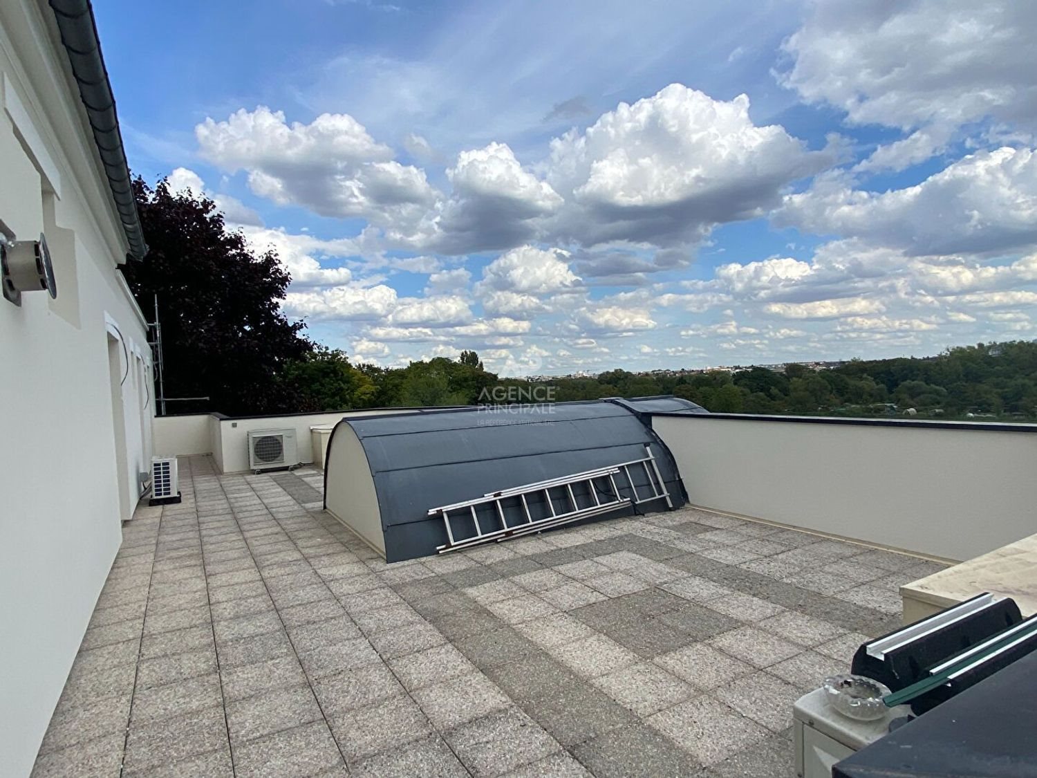 Appartement à louer, 135m², Le Mesnil-le-Roi