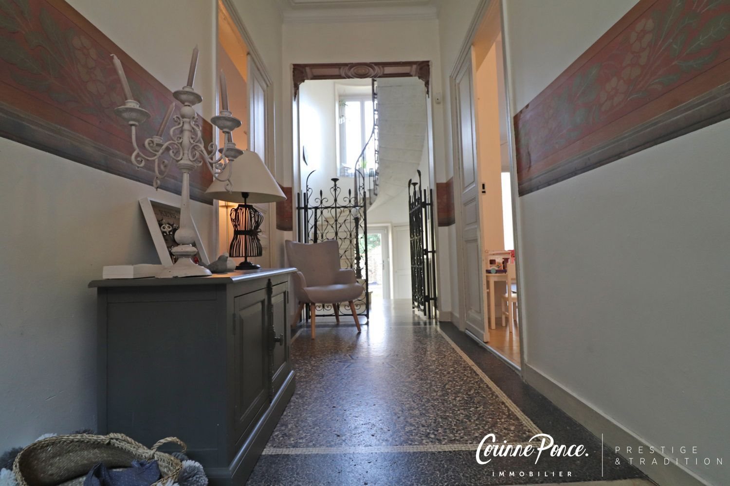 Maison à vendre, 260m², Nîmes