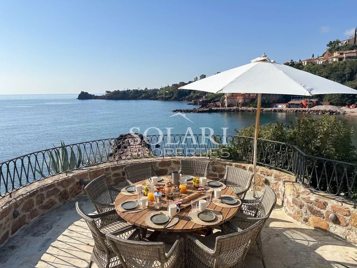 Maison à louer, 350m², Théoule-sur-Mer