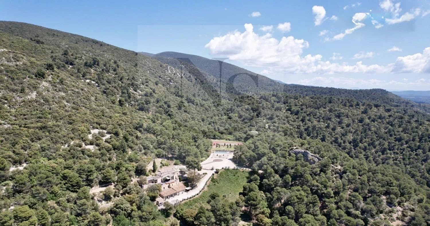 Maison à vendre, 600m², Lourmarin