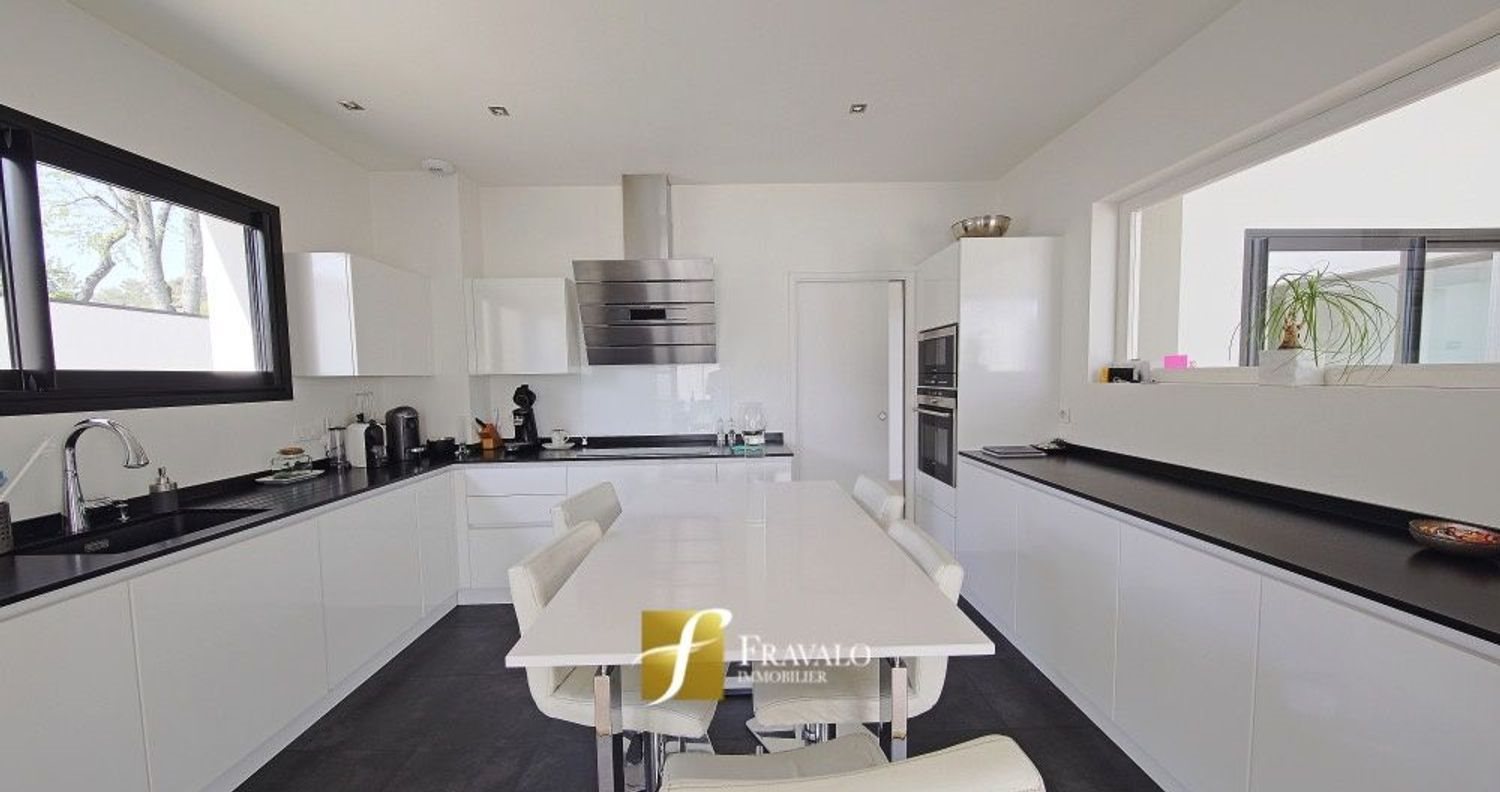 Maison à vendre, 203m², Arradon