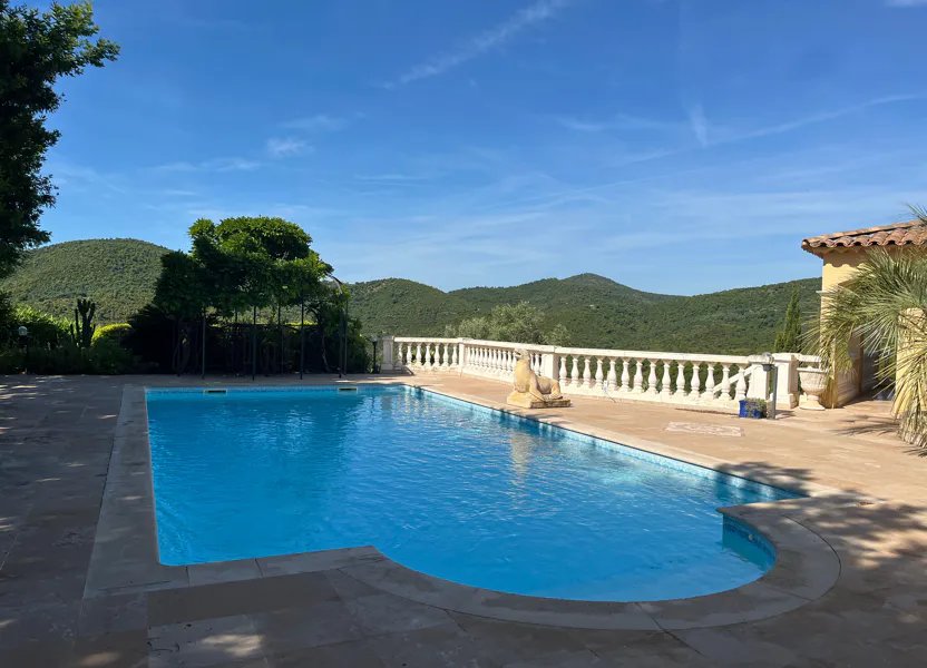 Maison à vendre, 160m², Roquebrune-sur-Argens