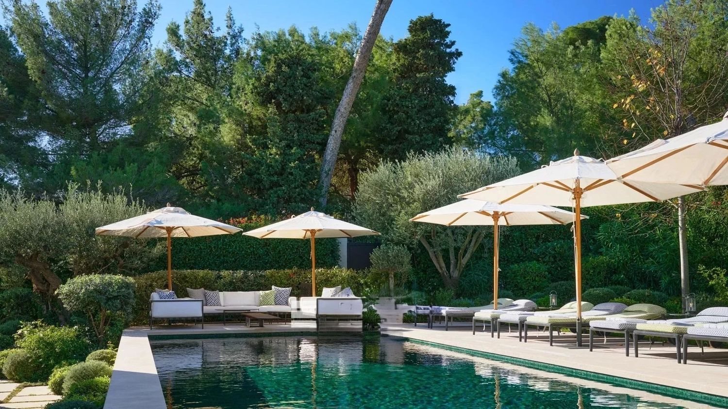 Maison à louer, 350m², Antibes