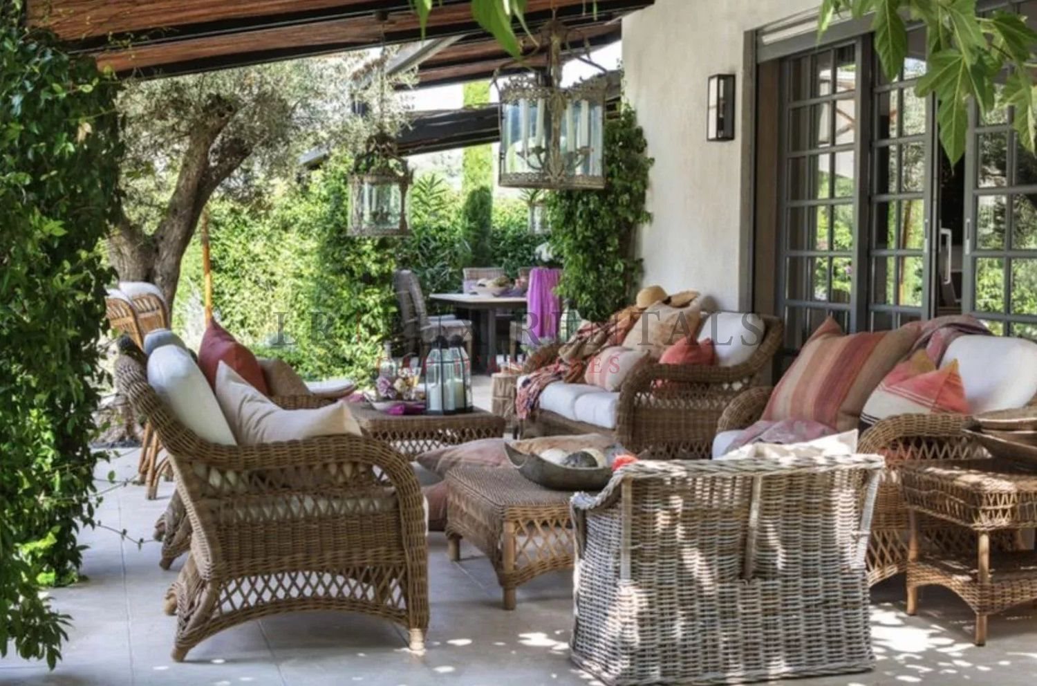 Maison à louer, 220m², Antibes