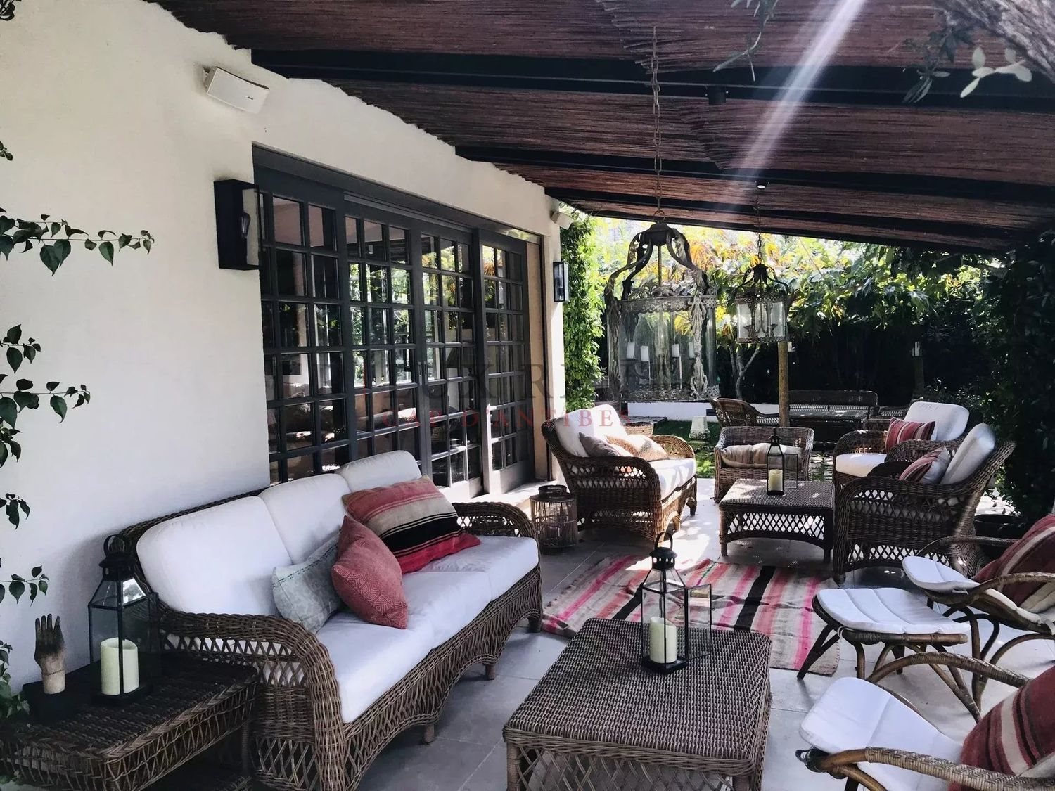 Maison à louer, 220m², Antibes