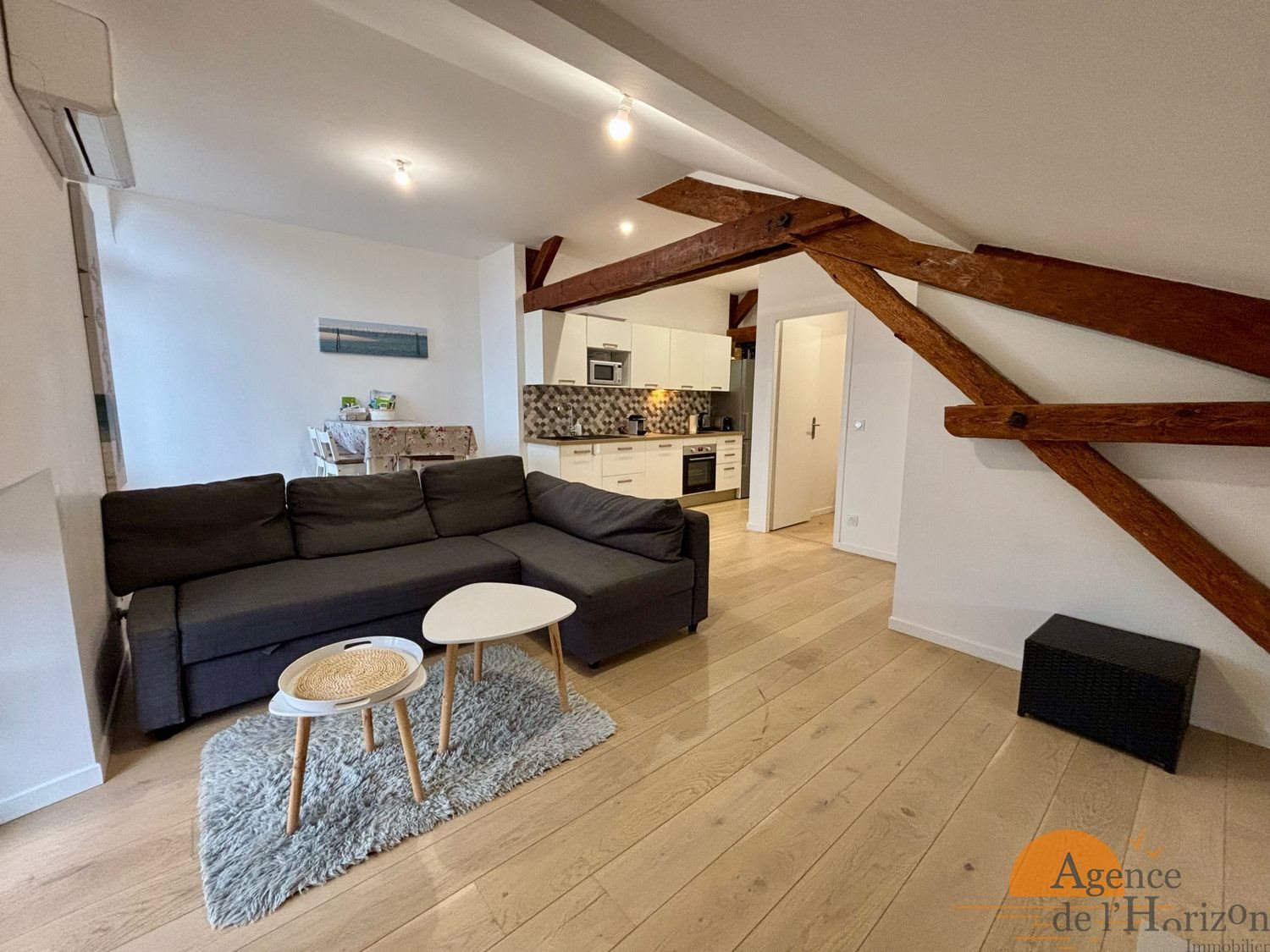 Appartement à louer, 69m², Arès