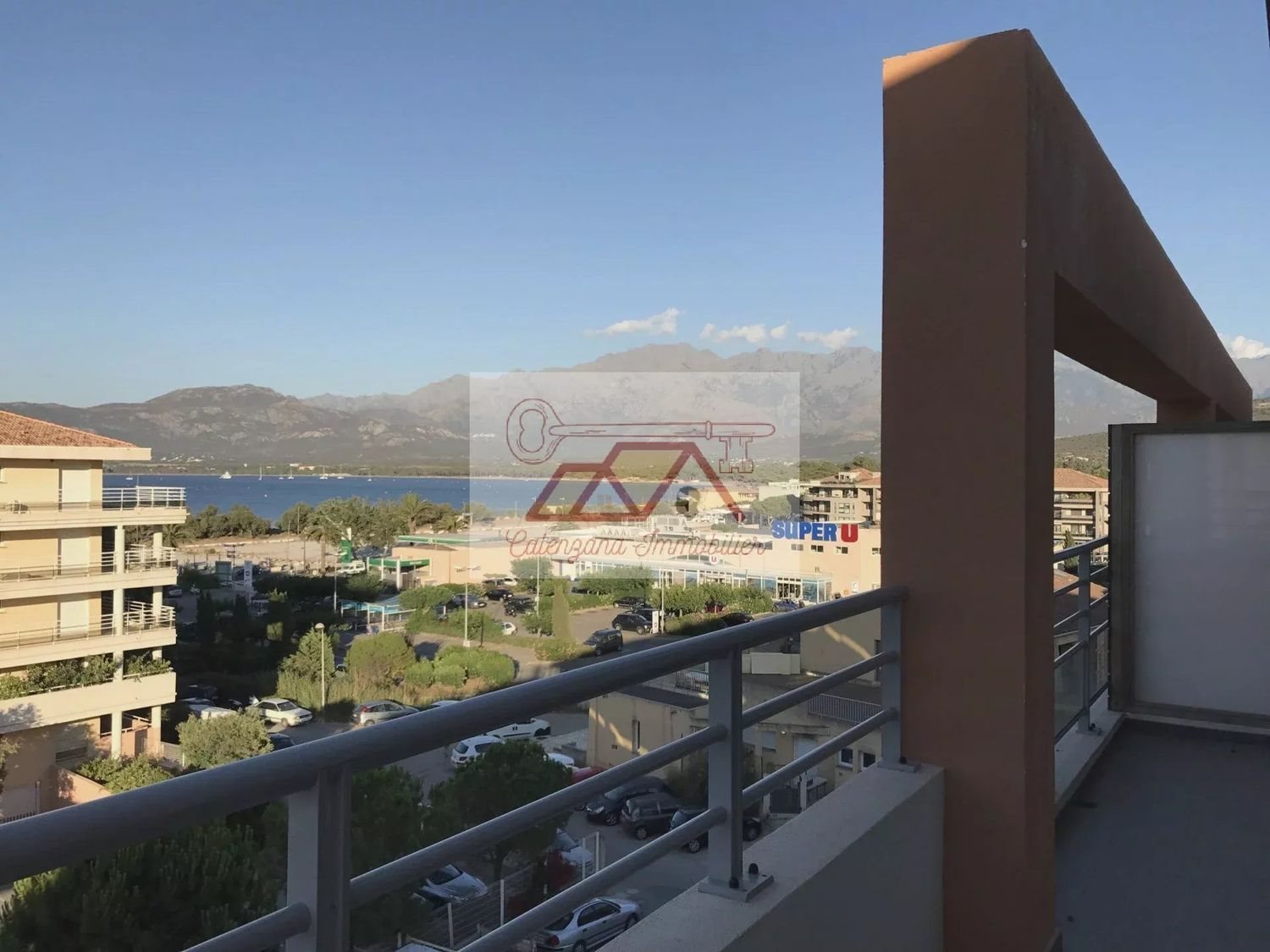 Appartement à louer, 80m², Calvi
