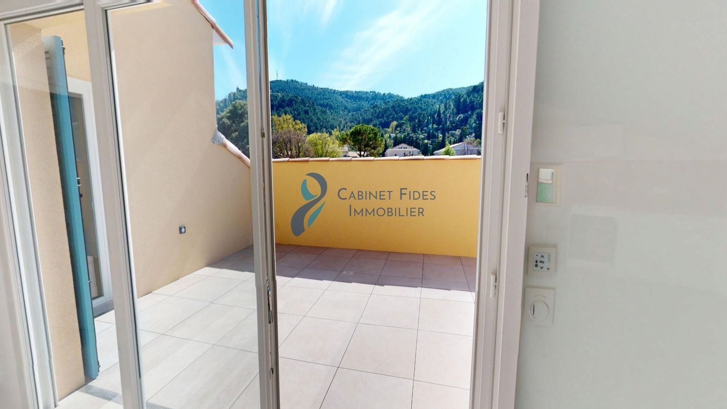 Appartement à louer, 57m², Solliès-Pont