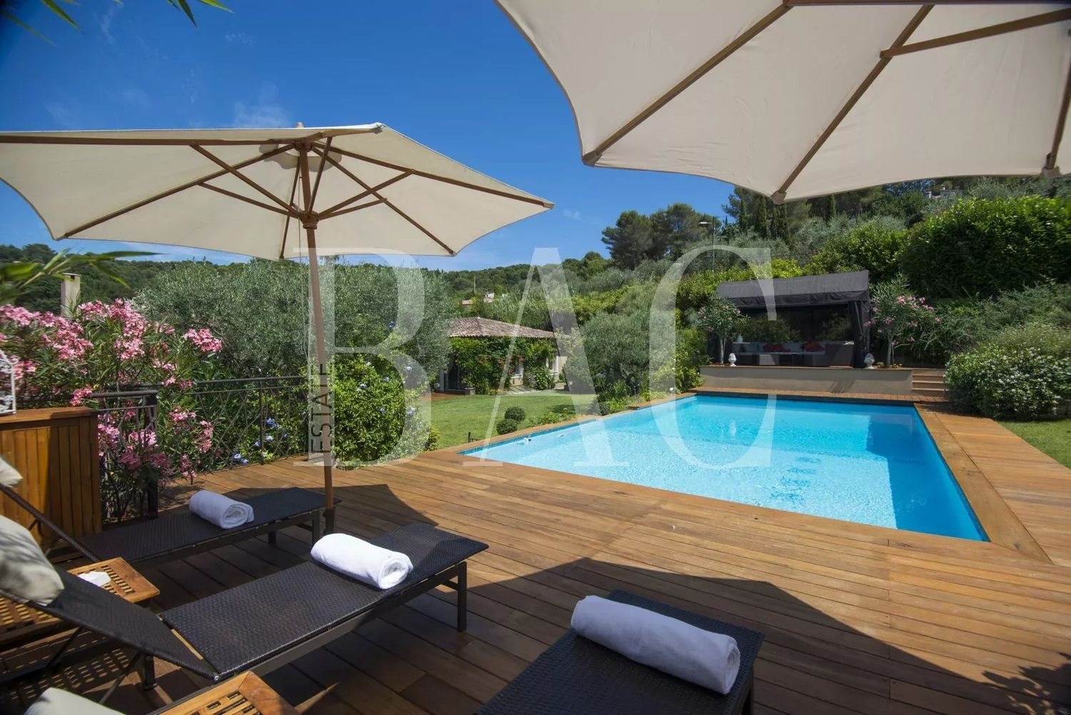 Maison à vendre, 402m², Mougins