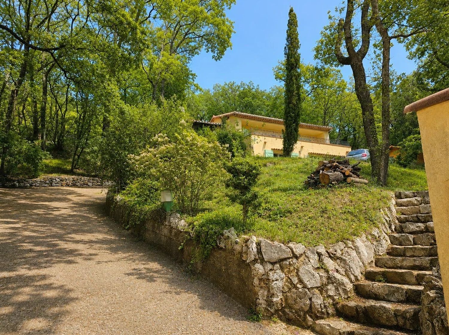 Maison à vendre, 90m², Saint-Vallier-de-Thiey