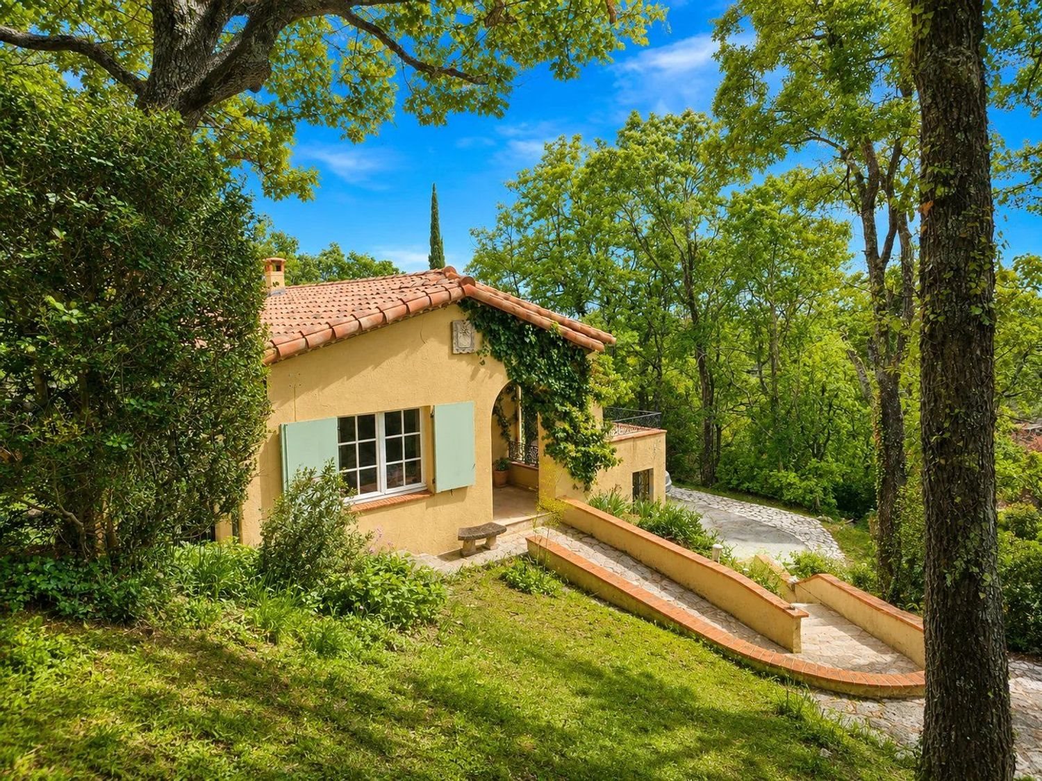 Maison à vendre, 90m², Saint-Vallier-de-Thiey